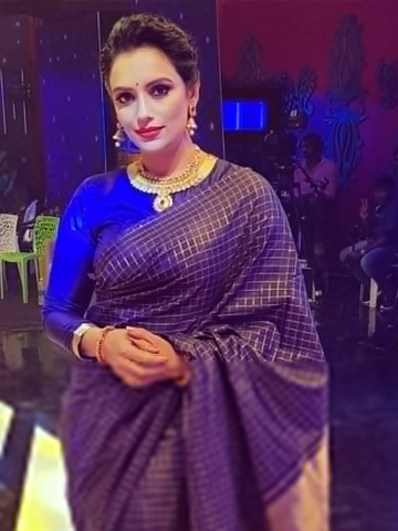 Shweta menon,
Shweta Menon is an Indian model, actress and television anchor. She won Femina Miss India
Asia Pacific 1994